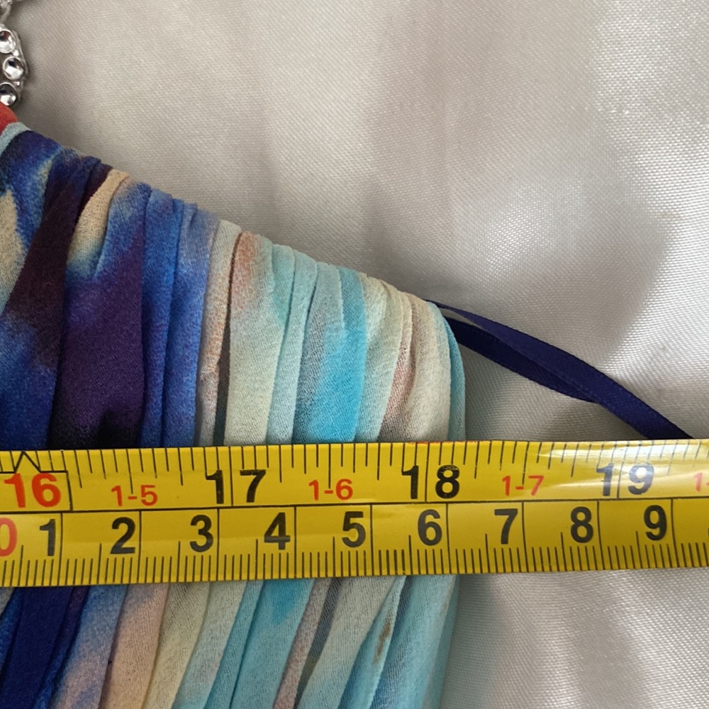 Beautiful soft print dress in great condition - Picture 11 of 11